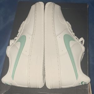 Nike AIR FORCE 1s Low's NWT